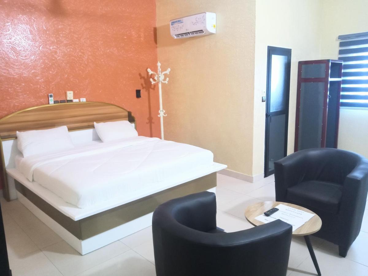 Hotel Mavilla Cotonou Exterior photo