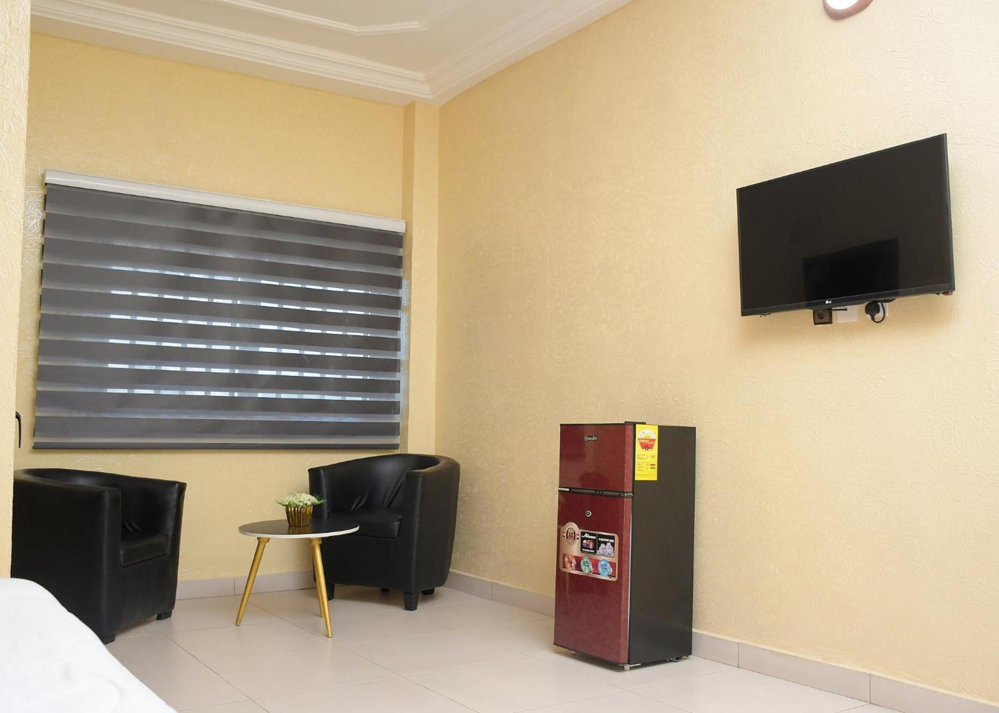 Hotel Mavilla Cotonou Exterior photo