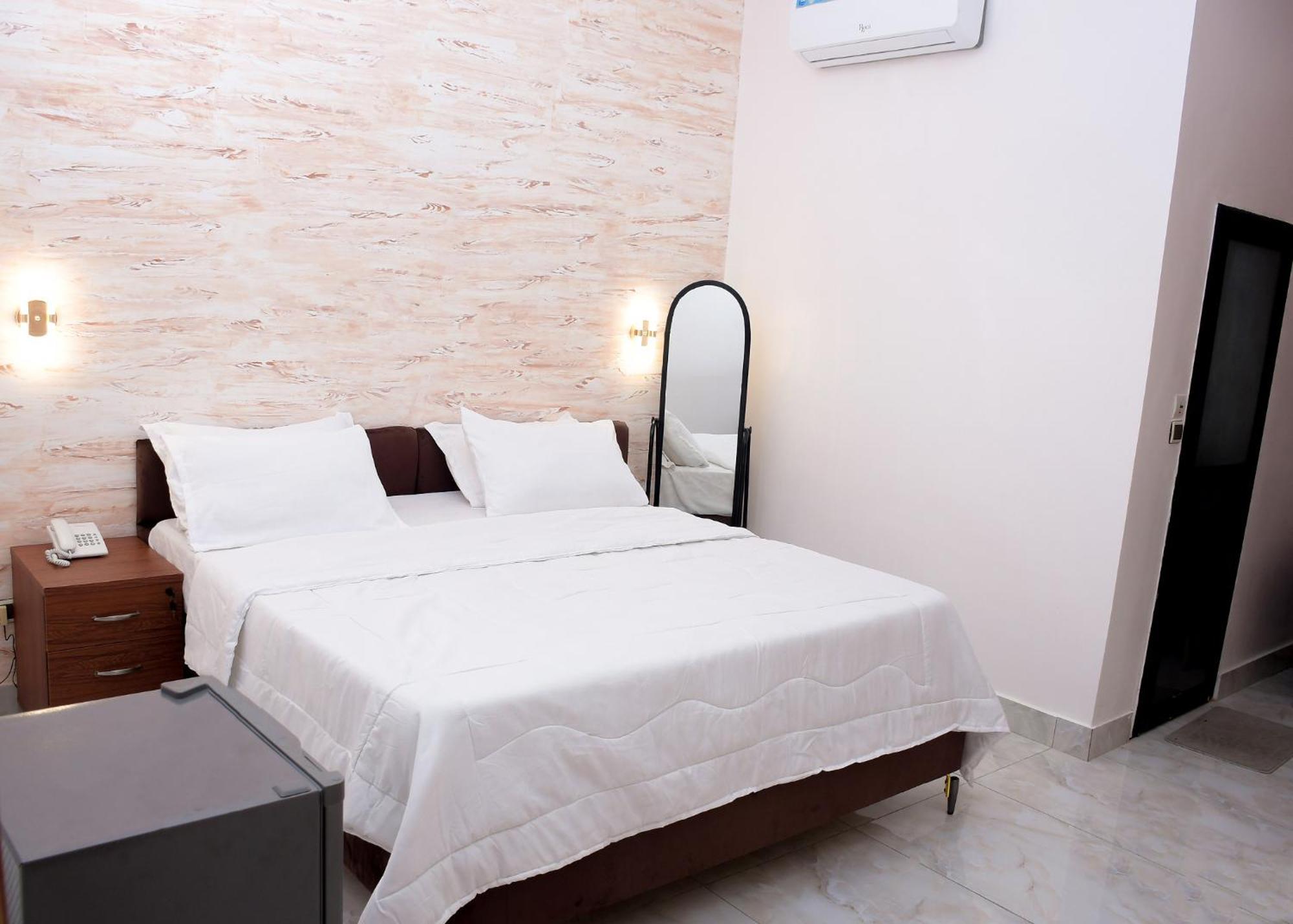 Hotel Mavilla Cotonou Exterior photo