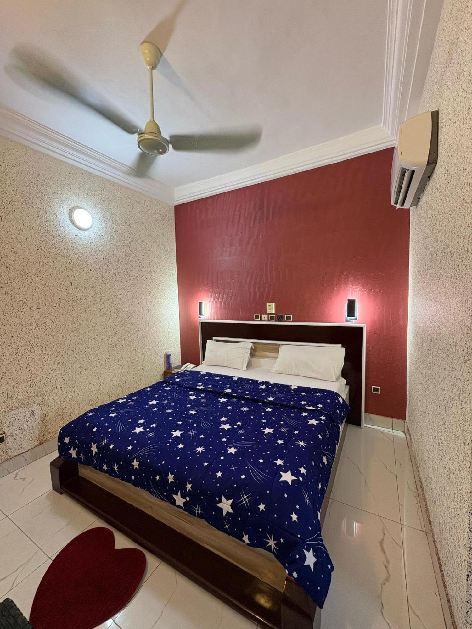 Hotel Mavilla Cotonou Exterior photo